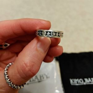 King Baby Skull & Star ring